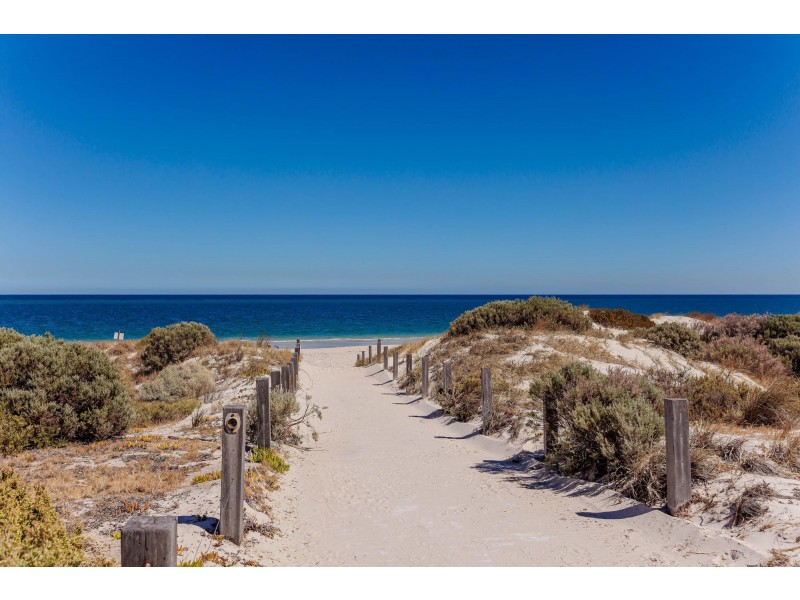 8/52 Seaview Road, West Beach SA 5024