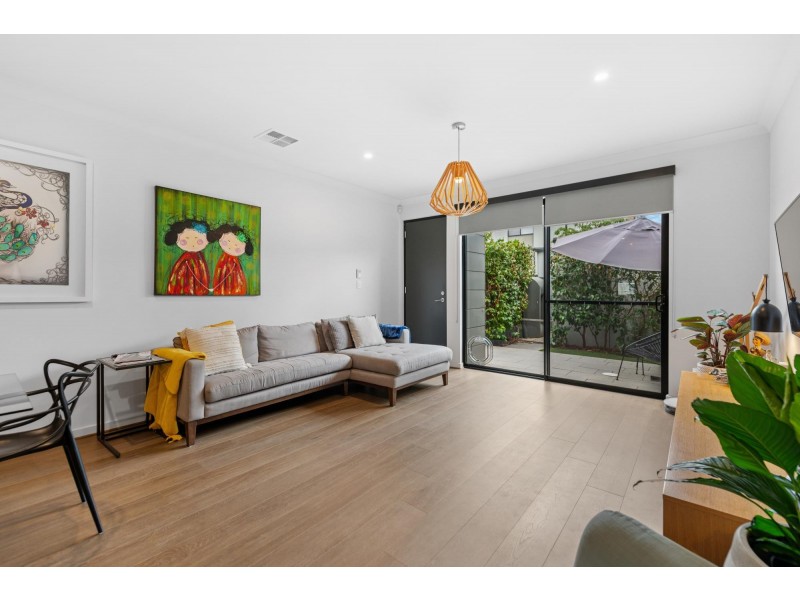 6 Symon Lane, West Lakes SA 5021