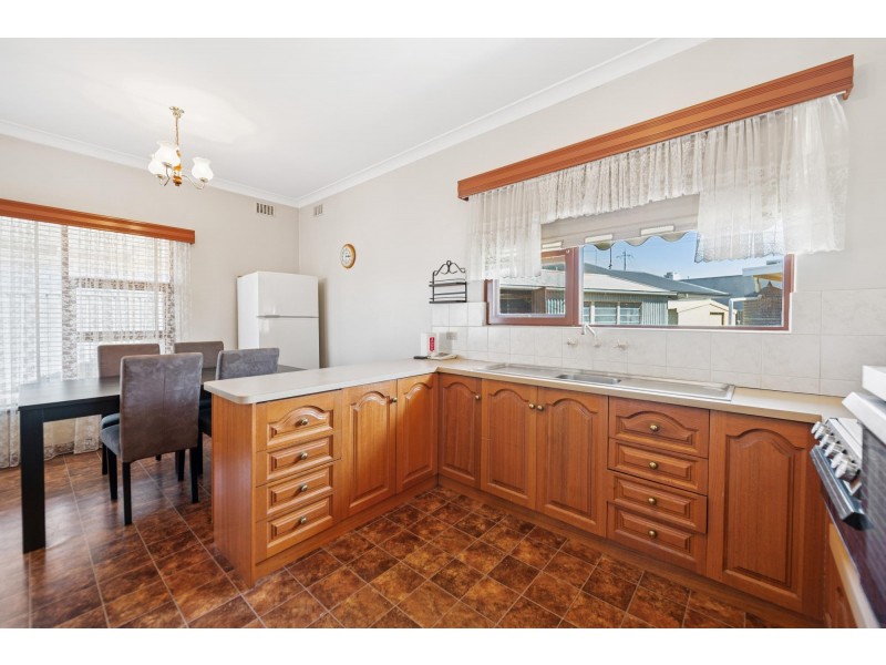 49 Fife Street, Woodville South SA 5011