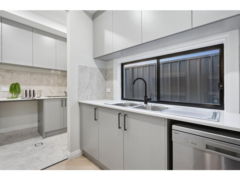 39 Caroline Drive, Fulham Gardens SA 5024