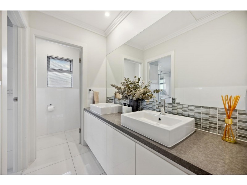 5 Horsley Drive, Kidman Park SA 5025