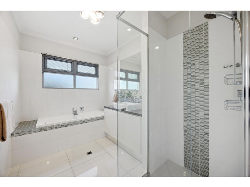 5 Horsley Drive, Kidman Park SA 5025