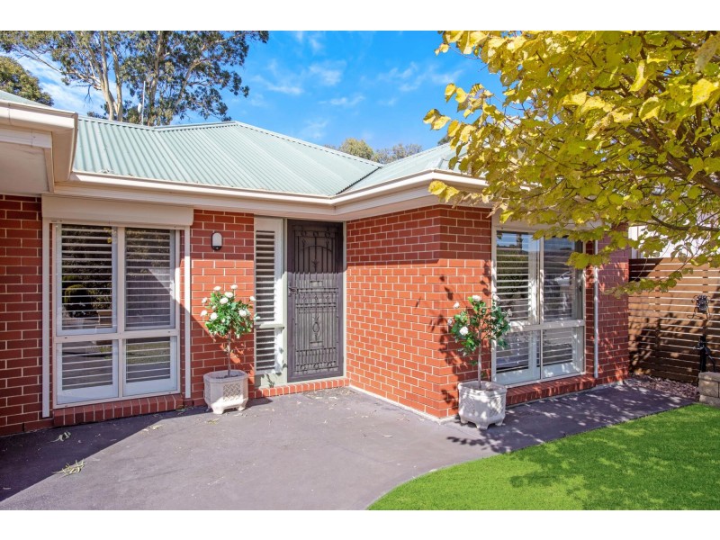 7 Greenbriar Avenue, Happy Valley SA 5159