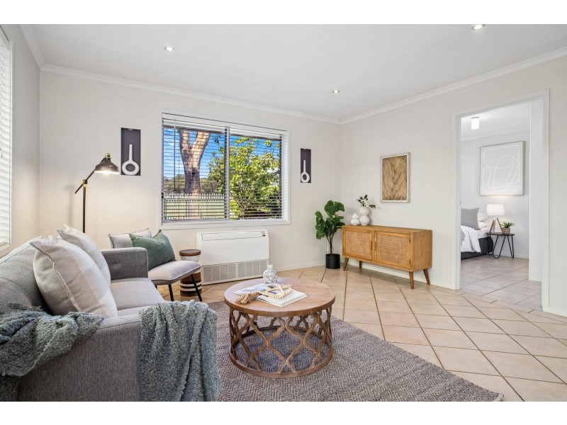 7 Greenbriar Avenue, Happy Valley SA 5159