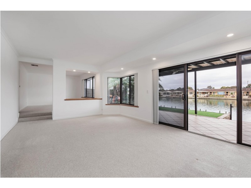 21 Dyer Court, West Lakes SA 5021