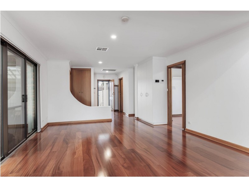 21 Dyer Court, West Lakes SA 5021