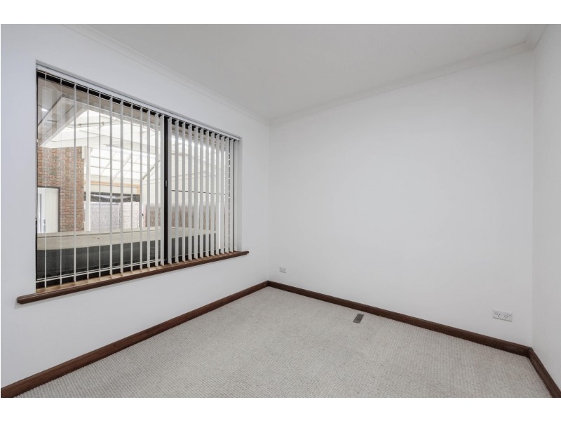 21 Dyer Court, West Lakes SA 5021