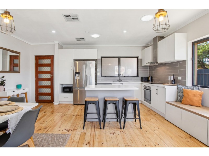 5 St Georges Place, Alberton SA 5014