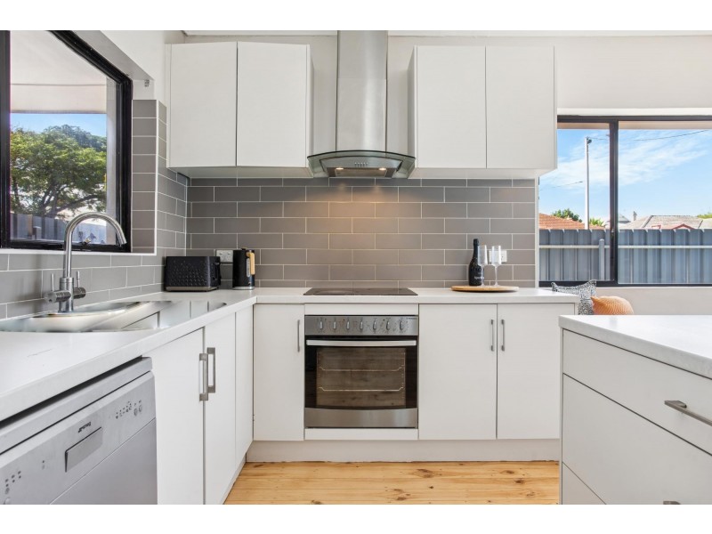 5 St Georges Place, Alberton SA 5014