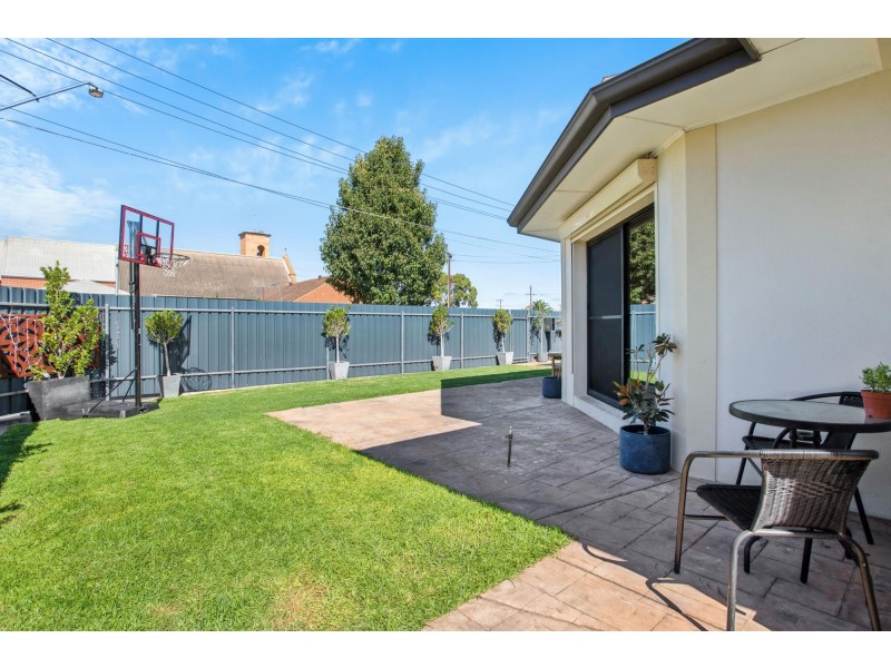 5 St Georges Place, Alberton SA 5014