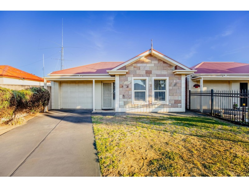 4a Morley Road, Seaton SA 5023