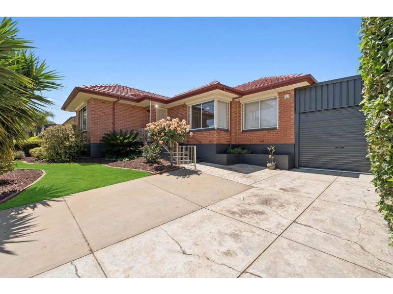 26 Esperance Terrace, Valley View SA 5093
