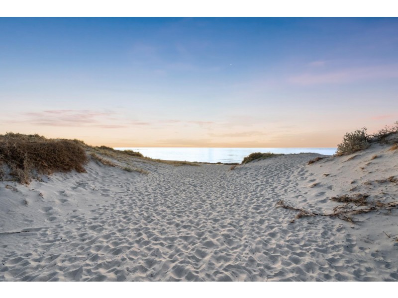 1/4 Recreation Parade, Semaphore Park SA 5019