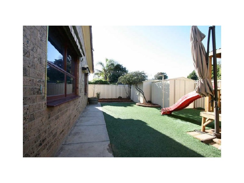 17 Mooloola Way, West Lakes Shore SA 5020