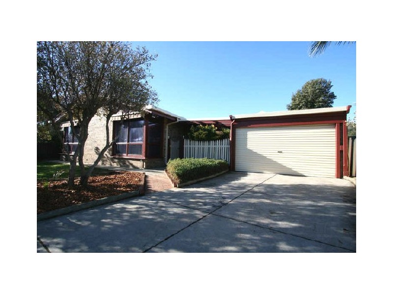 17 Mooloola Way, West Lakes Shore SA 5020