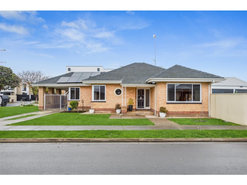 17 Ayton Avenue, Fulham SA 5024