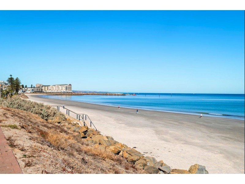 20/33 North Esplanade, Glenelg North SA 5045