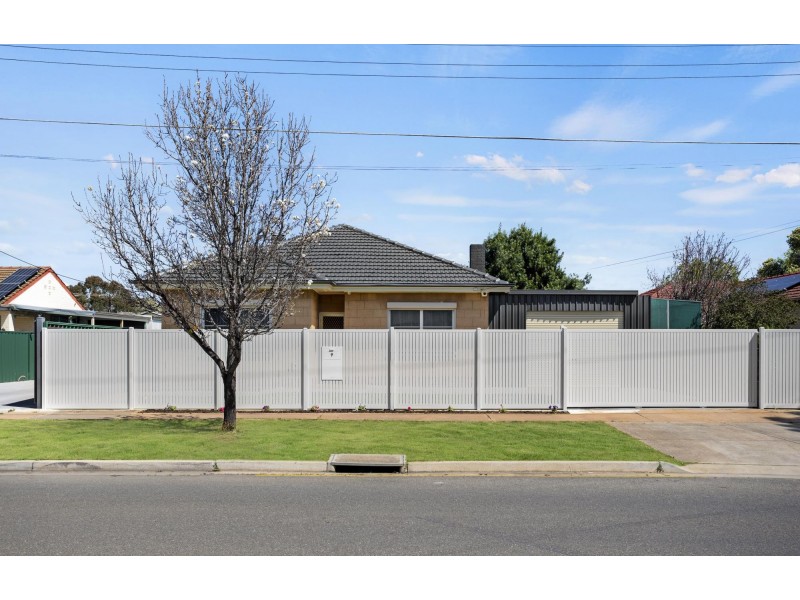 9 Torrens Crescent, Pennington SA 5013