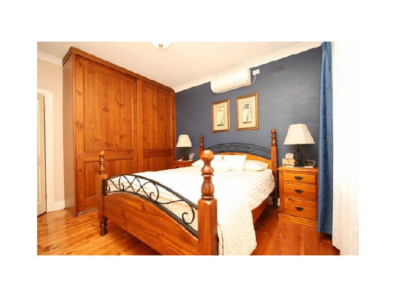 9 Green Road, Woodville West SA 5011