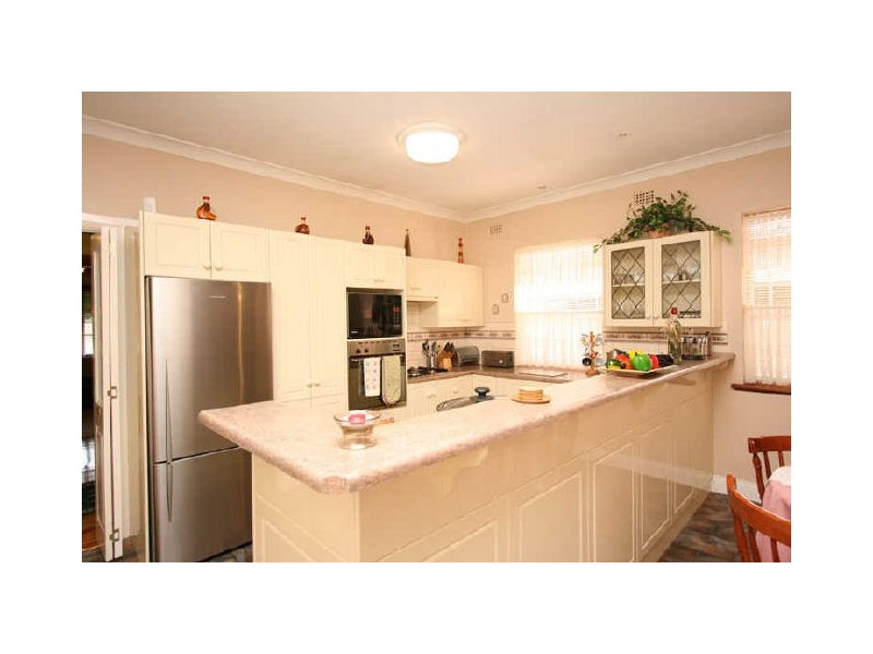 9 Green Road, Woodville West SA 5011