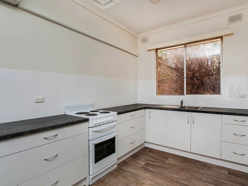 2/113 Spring Street, Queenstown SA 5014