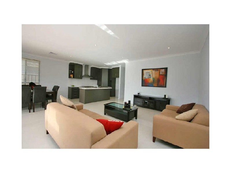 4 Heysen Crescent, West Lakes Shore SA 5020