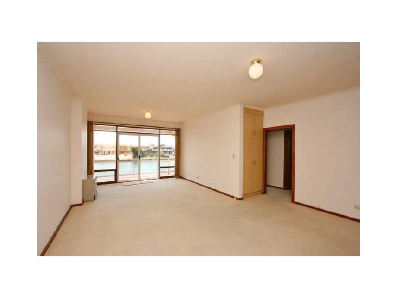 8/6 Sunrise Court, West Lakes SA 5021