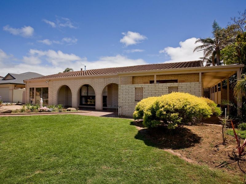 7 Greenfield Crescent, West Lakes Shore SA 5020