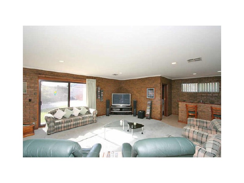 41 Lakeview Drive, West Lakes SA 5021