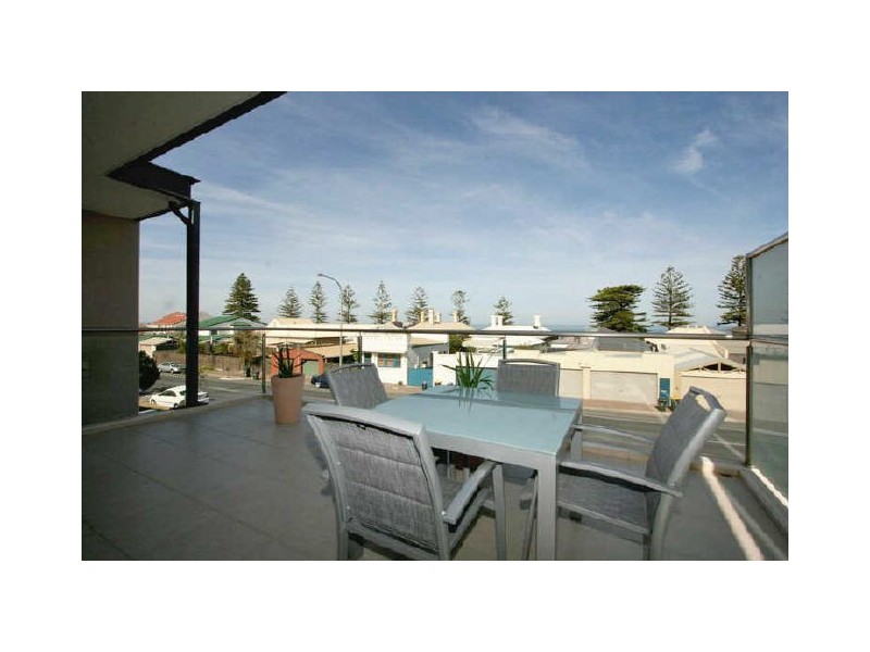 304a Seaview Road, Henley Beach SA 5022