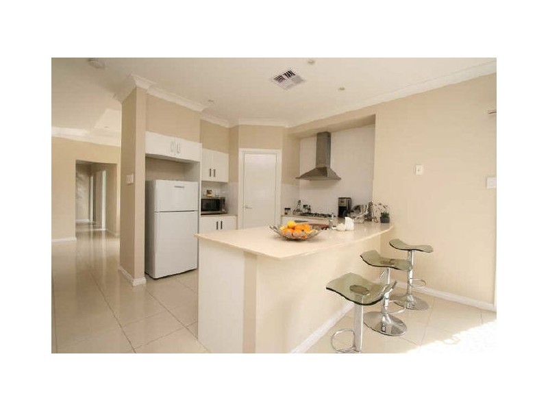 2A Gurner Terrace, Grange SA 5022