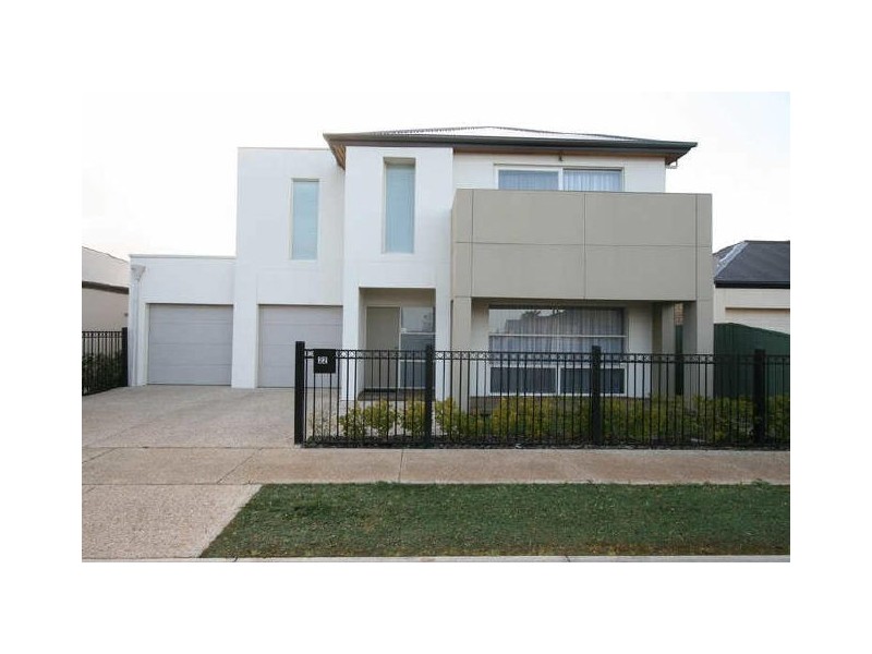 22 Yarle Street, Mawson Lakes SA 5095