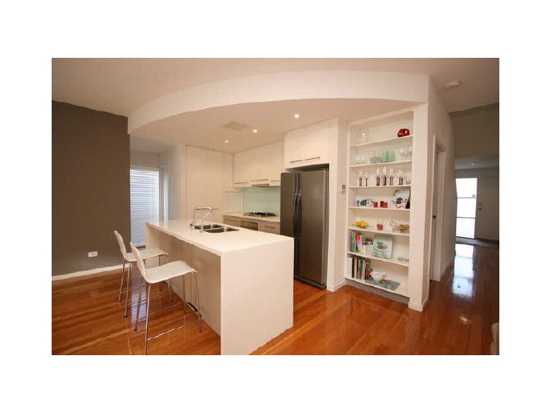 22 Yarle Street, Mawson Lakes SA 5095