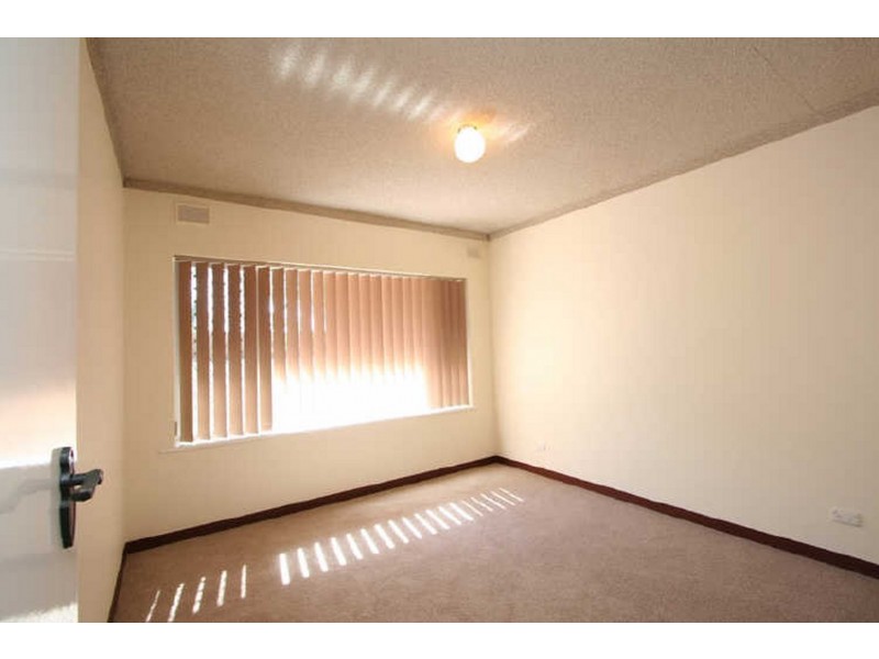 2/576 Seaview Road, Grange SA 5022