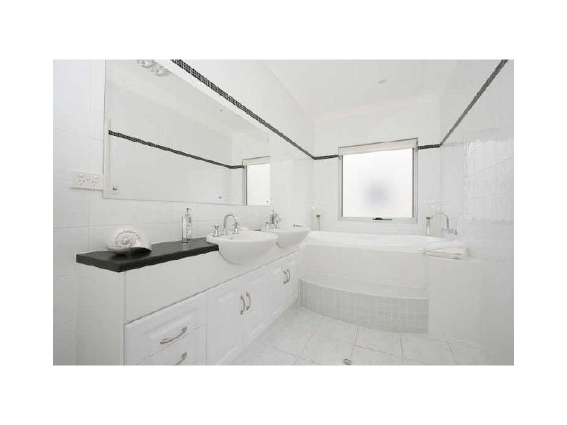 119 Gulf Point Drive, North Haven SA 5018