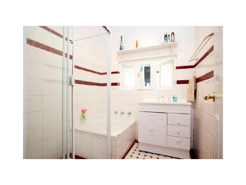 1 Lily Avenue, Seaton SA 5023