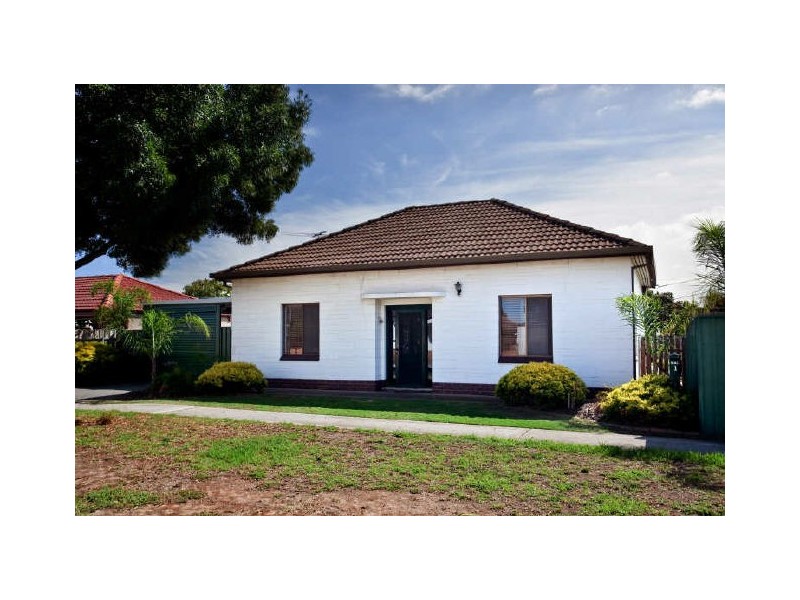 1 Lily Avenue, Seaton SA 5023