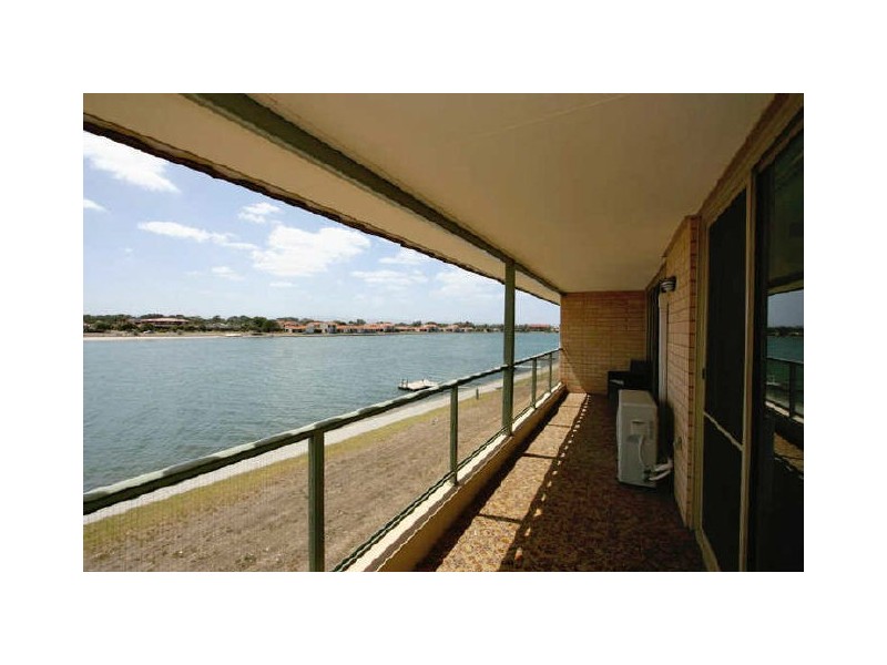 6/70 Military Road, Tennyson SA 5022