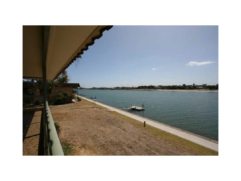 6/70 Military Road, Tennyson SA 5022