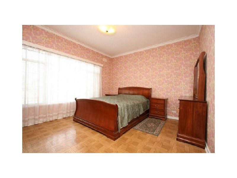 17 Farman Avenue, Hendon SA 5014