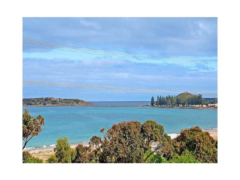 65 Hindmarsh Road, Victor Harbor SA 5211