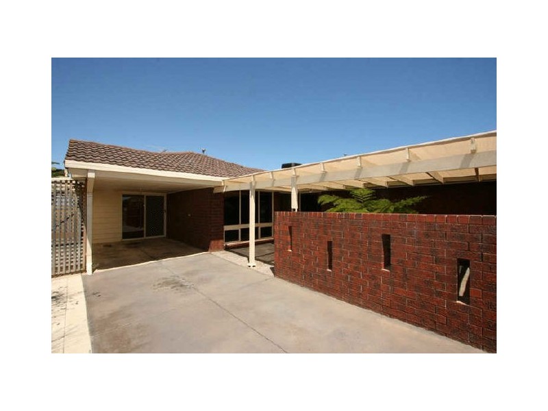 28 Lancaster Drive, North Haven SA 5018