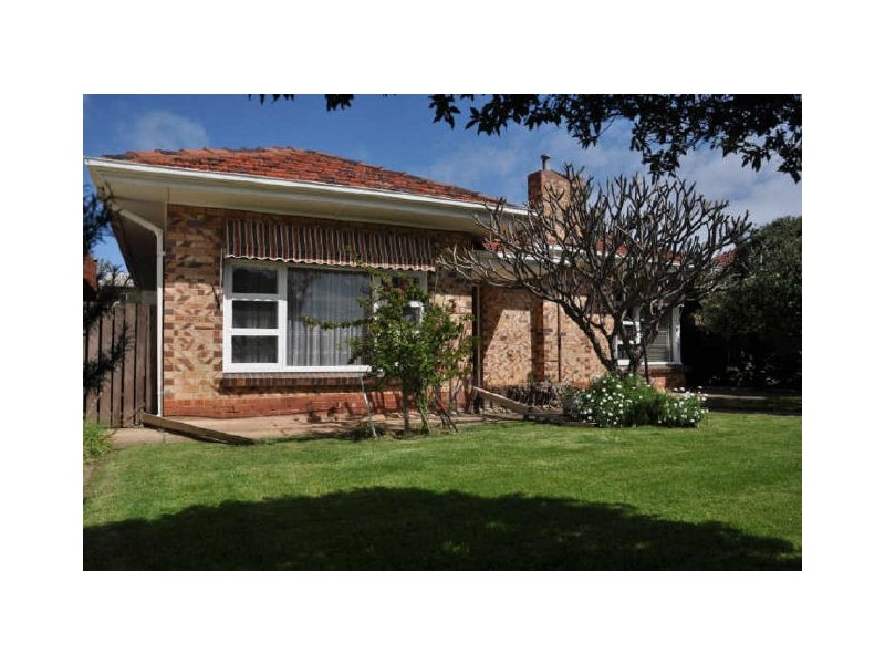 19 Second Avenue, Woodville Gardens SA 5012