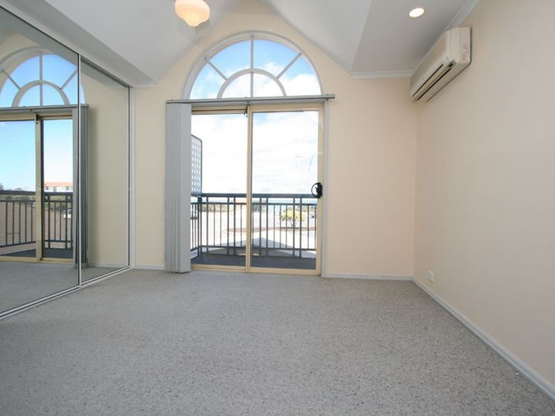 5/251 Military Road, West Lakes Shore SA 5020