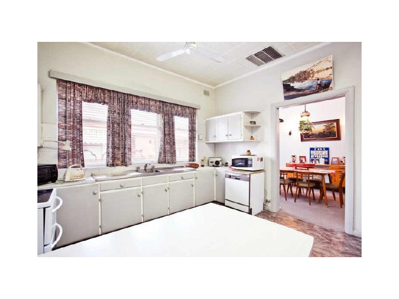 10 Garson Avenue, Croydon Park SA 5008