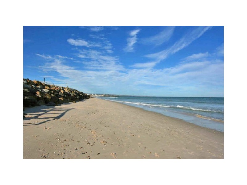 5/8 West Beach Road, West Beach SA 5024