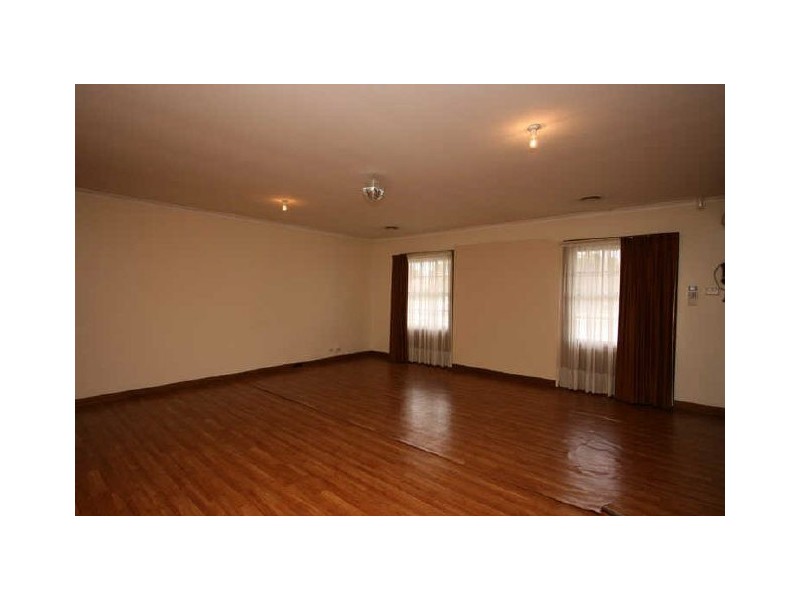 93 Lochside Drive, West Lakes SA 5021