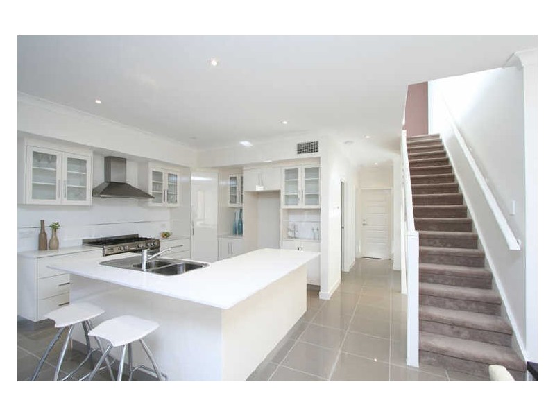 9A Gosse Avenue, Glenelg North SA 5045