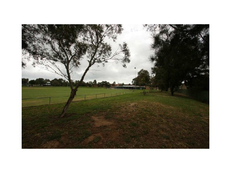 86 Langham Place, Port Adelaide SA 5015