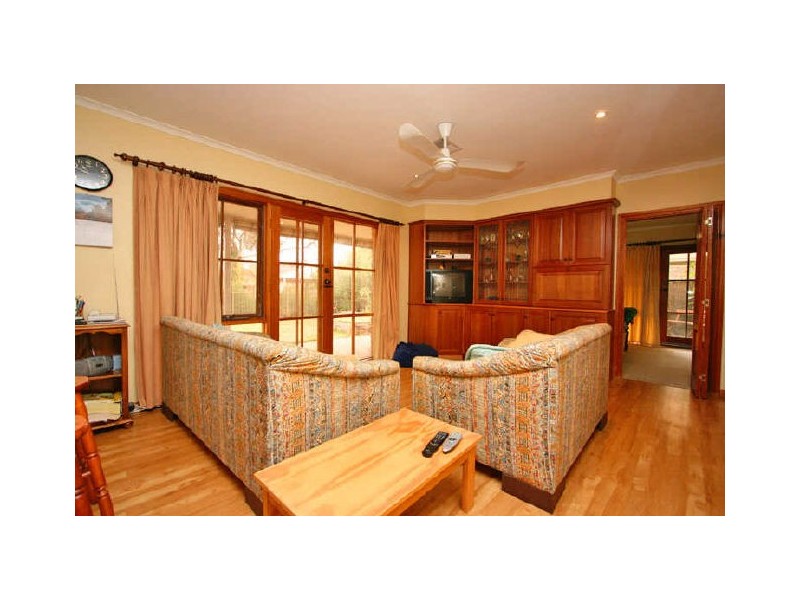 1 Tobago Court, West Lakes SA 5021